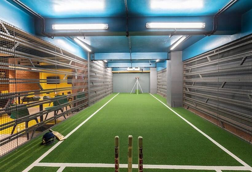 בית מלון כפרי Ramee International Surat