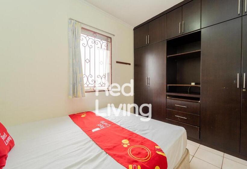 בית מלון כפרי Redliving Apartemen Mediterania Palace  Meditrans Property Tower B