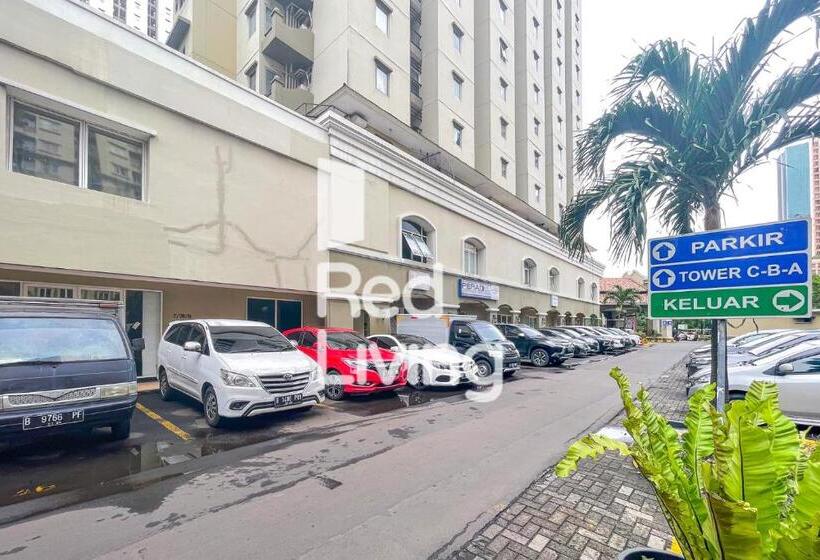 בית מלון כפרי Redliving Apartemen Mediterania Palace  Meditrans Property Tower B