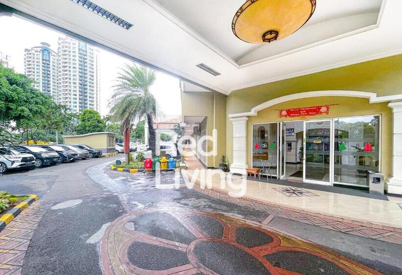 בית מלון כפרי Redliving Apartemen Mediterania Palace  Meditrans Property Tower B