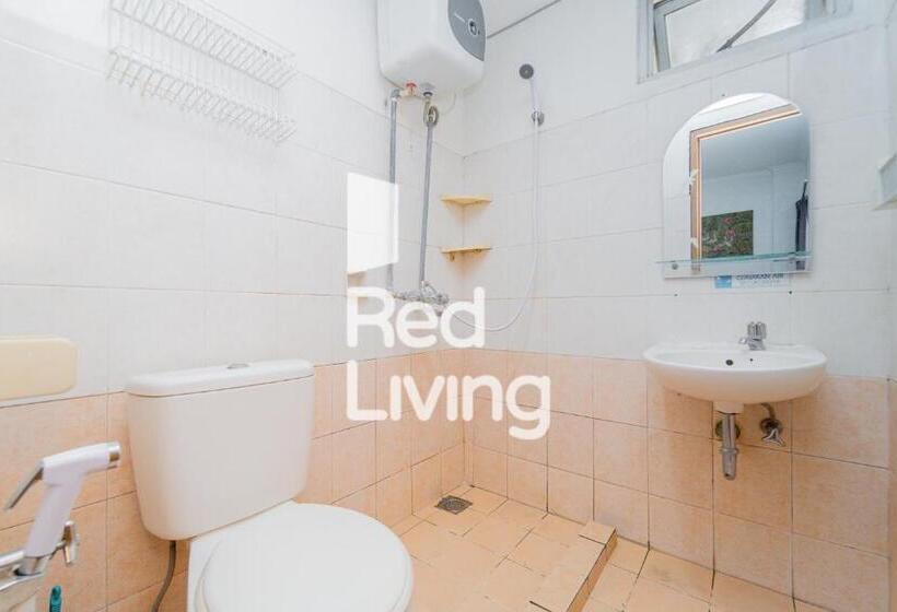 בית מלון כפרי Redliving Apartemen Mediterania Palace  Meditrans Property Tower B