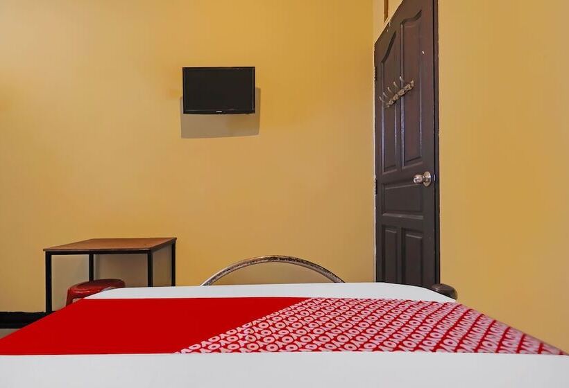 בית מלון כפרי Spot On 92092 Wisma Nilam Sari Syariah