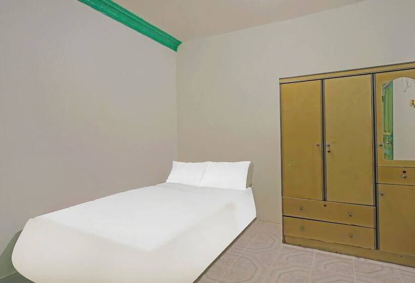 בית מלון כפרי Spot On 92115 Homestay Bude Sri