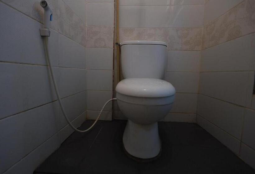 בית מלון כפרי Spot On 92115 Homestay Bude Sri