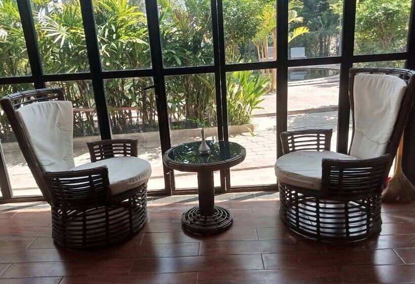 فندق Lucky Garden Boutique