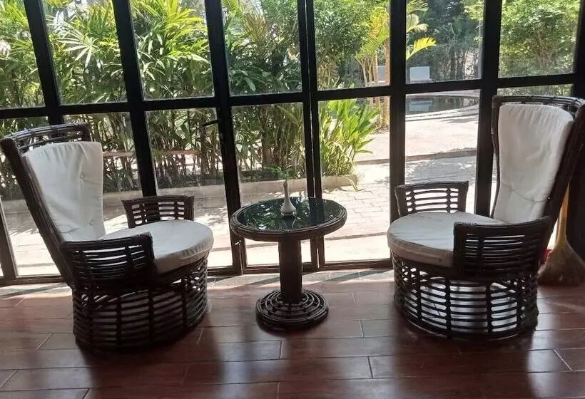 Hotelli Lucky Garden Boutique