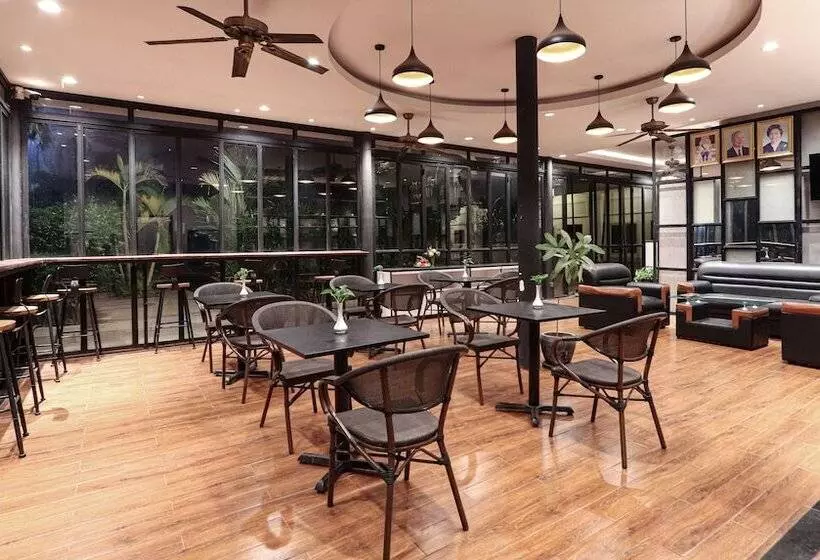 Hotelli Lucky Garden Boutique