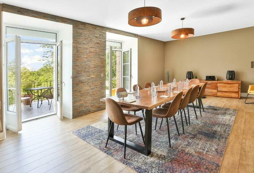 פנסיון Maison Du Roc