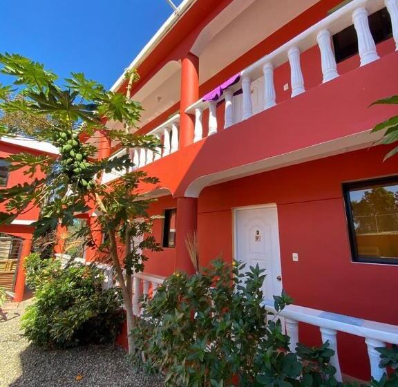 پانسیون Villa Kiki Ensenada