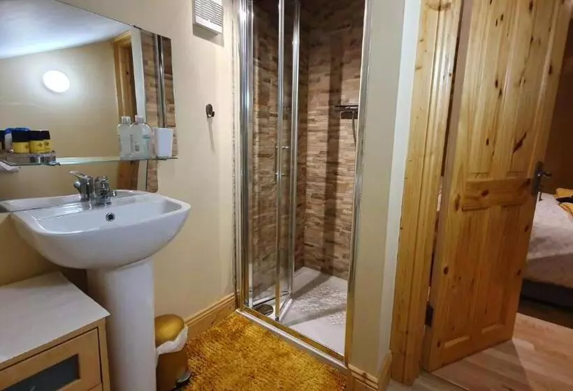 Aamiaismajoitus (B&B) Forest Hills Lodge