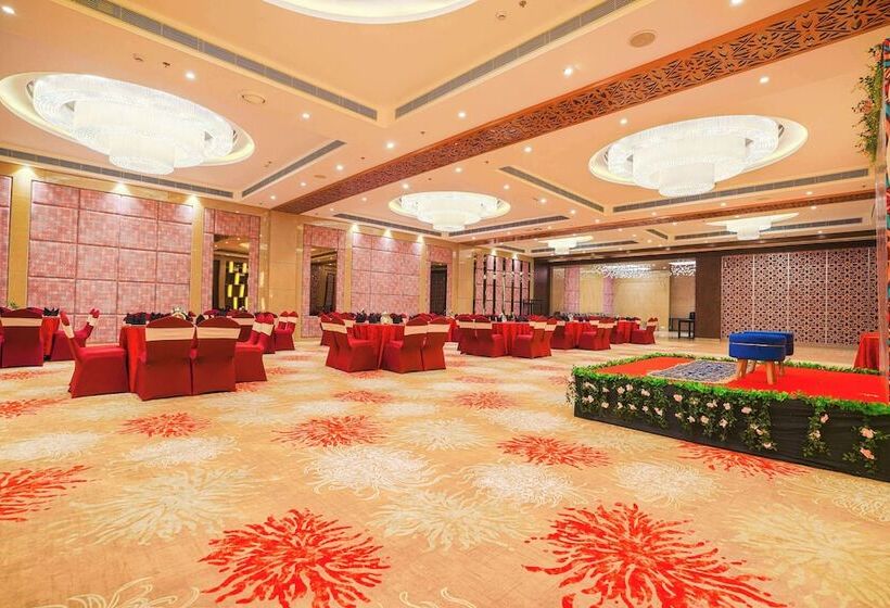 Отель Best Western Plus Chandigarh Mohali