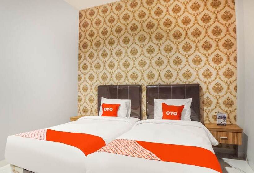 בית מלון כפרי Capital O 92066 Papakoel & Cafe