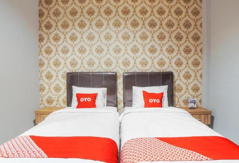 בית מלון כפרי Capital O 92066 Papakoel & Cafe