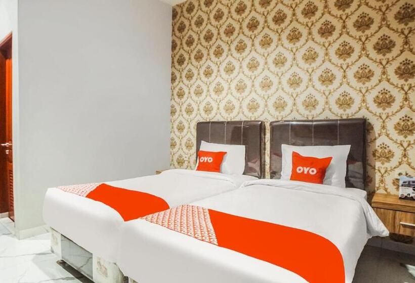 בית מלון כפרי Capital O 92066 Papakoel & Cafe