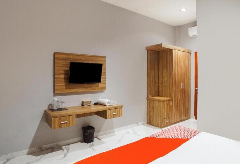 בית מלון כפרי Capital O 92066 Papakoel & Cafe