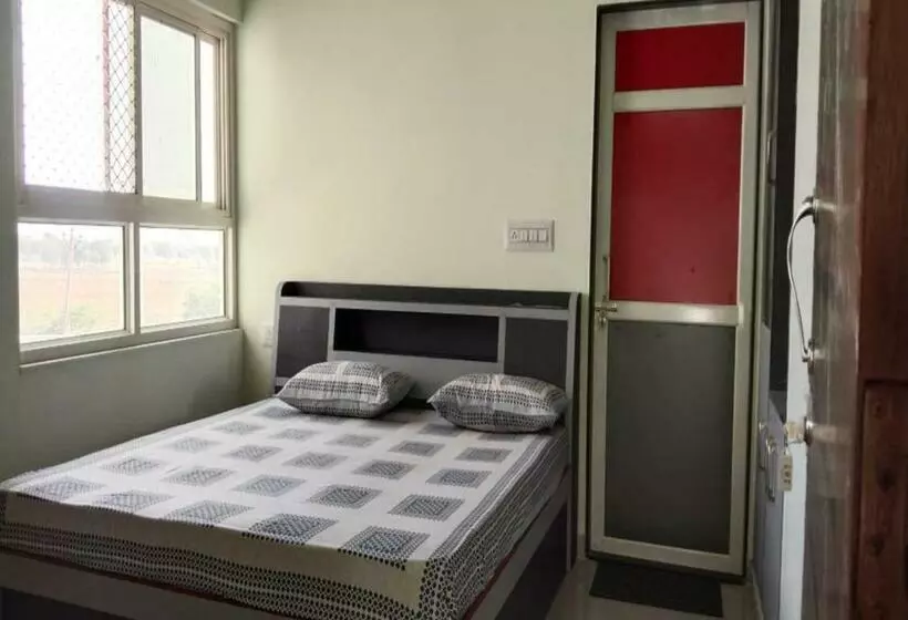 Hotelli Holiday Home, Dausa