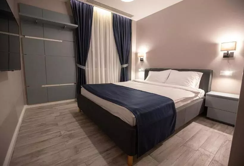 Omnia Apartments