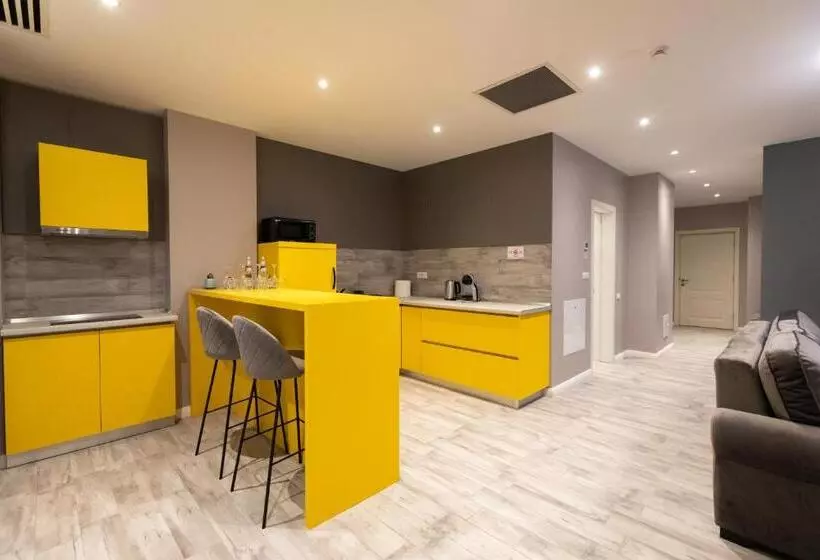 Omnia Apartments