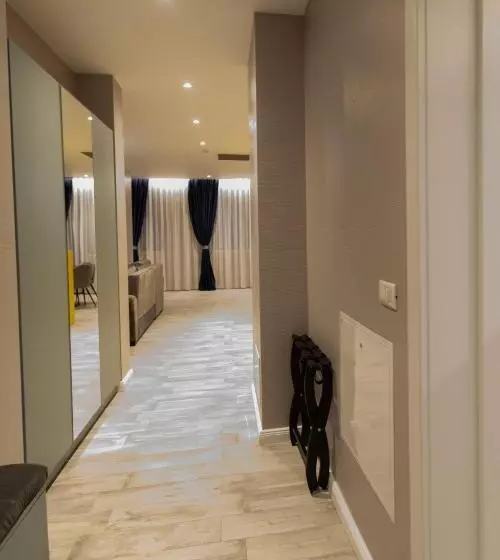 Omnia Apartments
