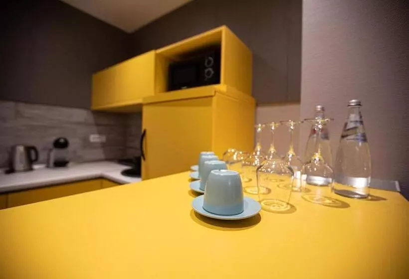 Omnia Apartments