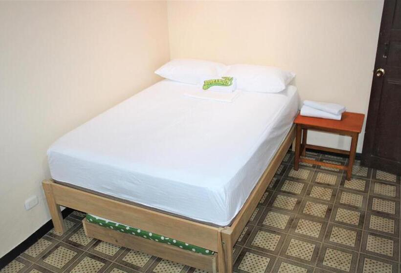 پانسیون Hipilandia Amazonas Hostel