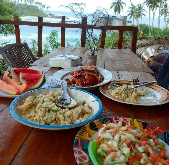 Pensão Isara Beach Paradise