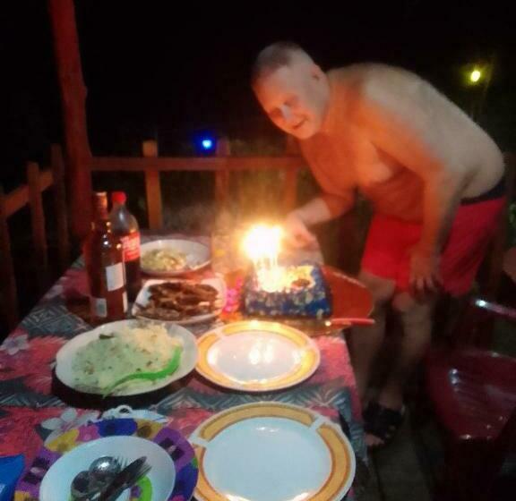 Pensão Isara Beach Paradise