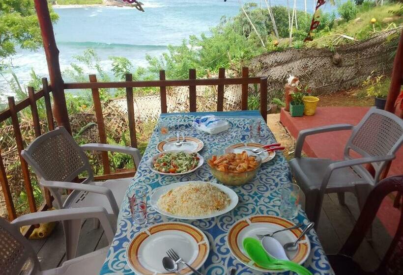 Pensão Isara Beach Paradise