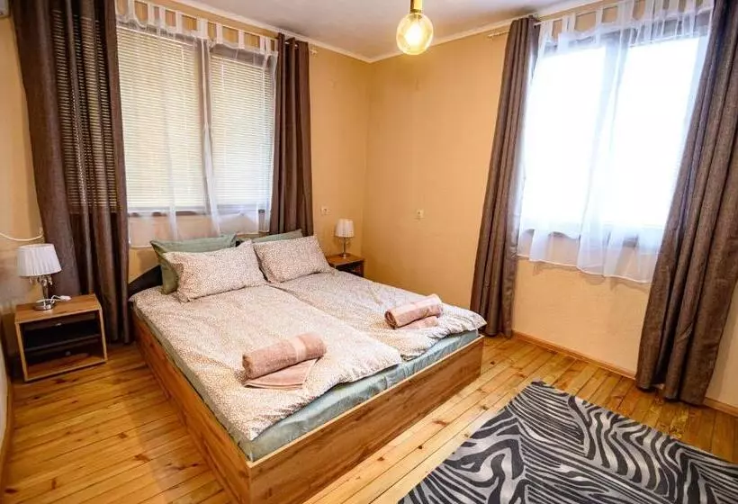 Majatalo Lalev Guest House