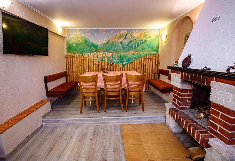 Pensión Lalev Guest House