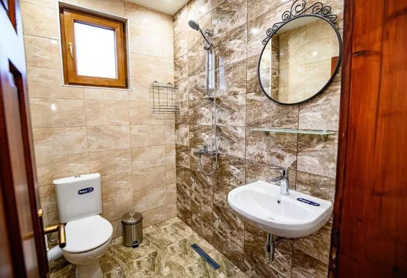 Majatalo Lalev Guest House