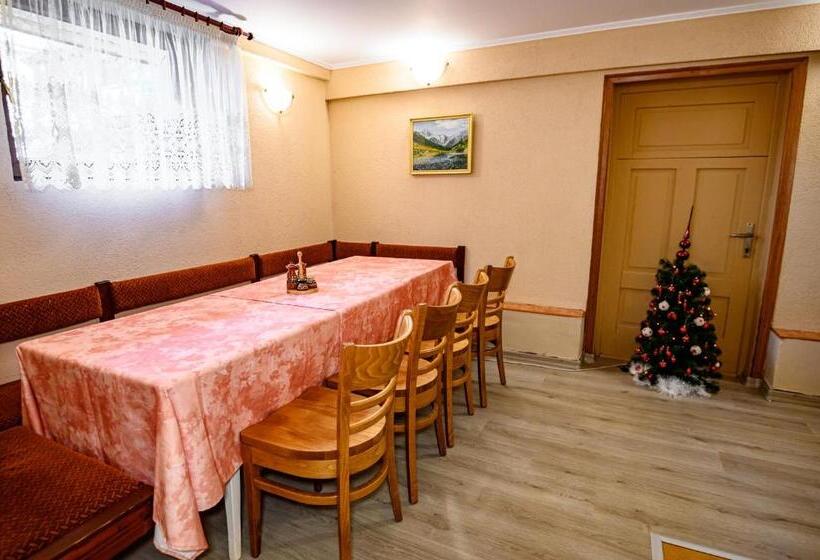 Pensión Lalev Guest House