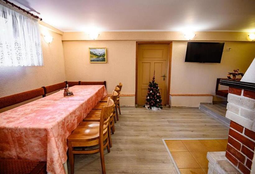 Pensión Lalev Guest House