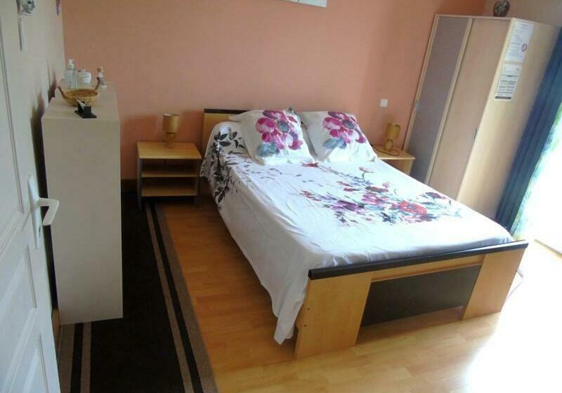 پانسیون Les Eglantines