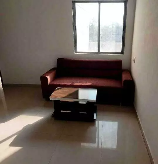 Hotelli Spot On  The Comrade Rudrax Residency Nr Diamond Burs