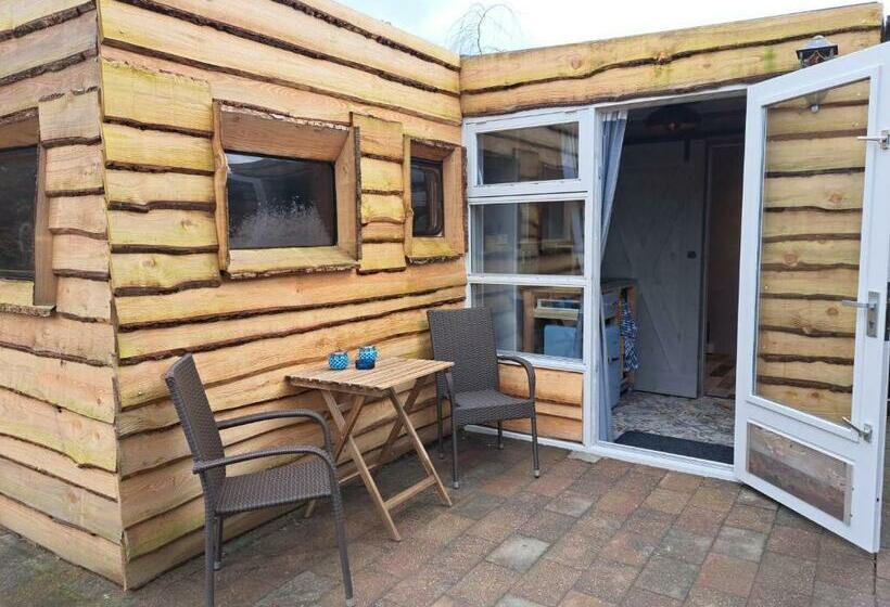 مبيت وإفطار Bnbheerhugowaard Wooden