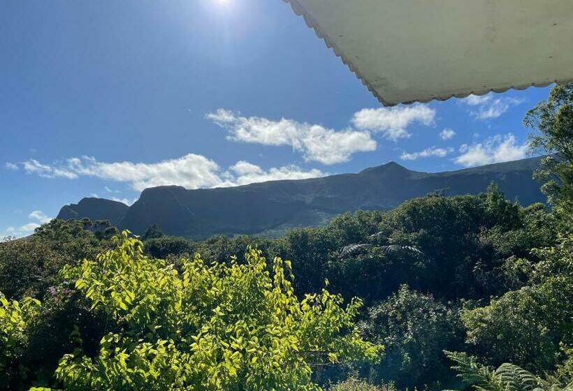 تختخواب و صبحانه Chez Mamie Paulette