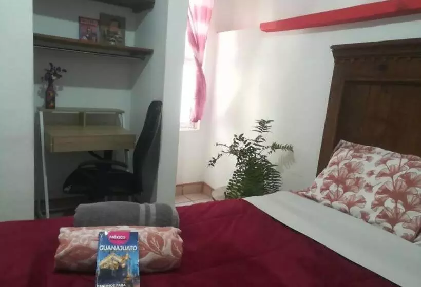 تختخواب و صبحانه Home Sweet Home Guanajuato