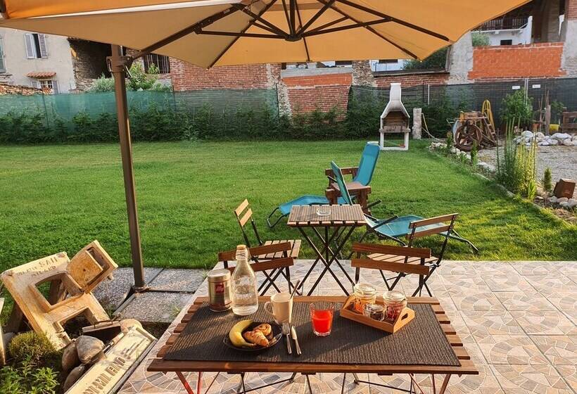 تختخواب و صبحانه La Bolgora Guesthouse