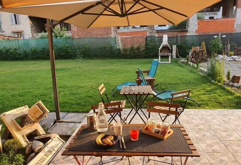 تختخواب و صبحانه La Bolgora Guesthouse