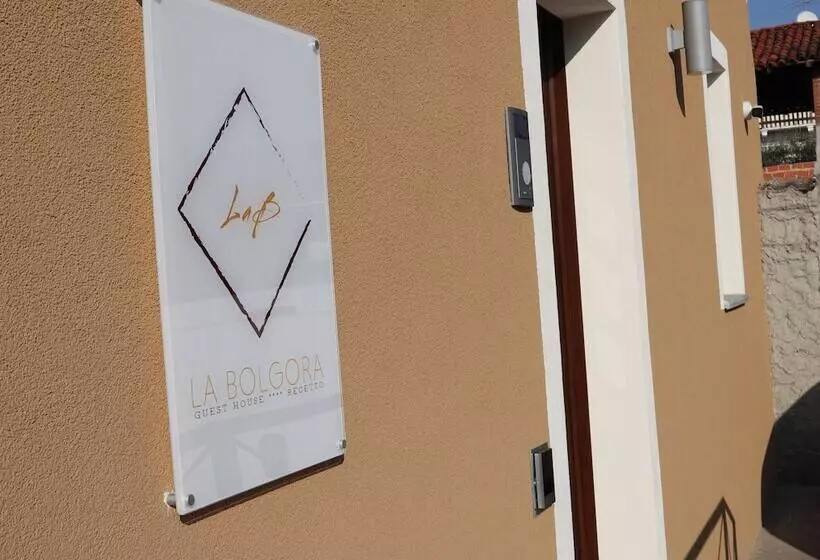 تختخواب و صبحانه La Bolgora Guesthouse