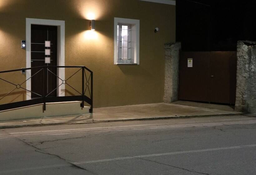 تختخواب و صبحانه La Bolgora Guesthouse