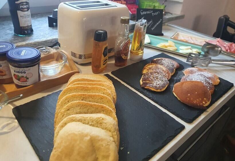 تختخواب و صبحانه La Bolgora Guesthouse