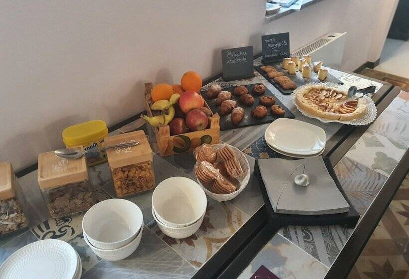 تختخواب و صبحانه La Bolgora Guesthouse