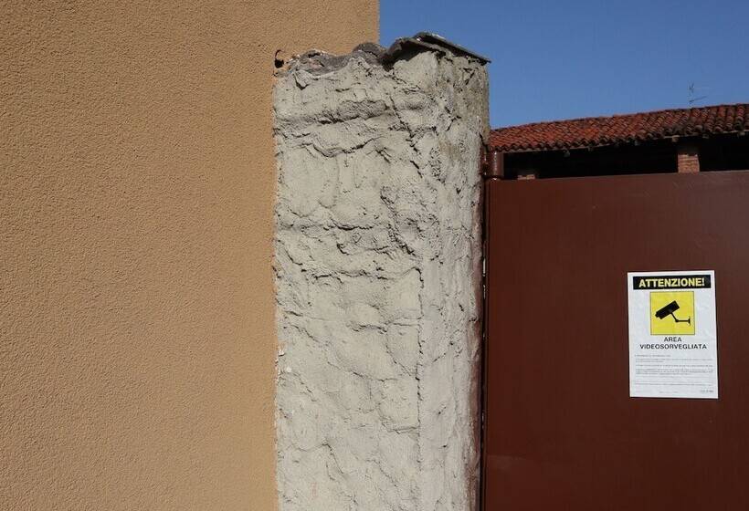 تختخواب و صبحانه La Bolgora Guesthouse