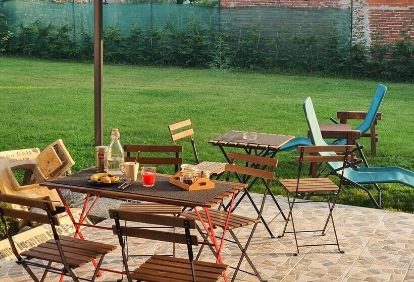 تختخواب و صبحانه La Bolgora Guesthouse