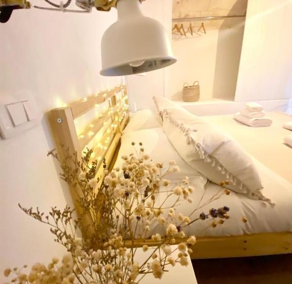 ベッドアンドブレックファースト Stella Marina Luxury