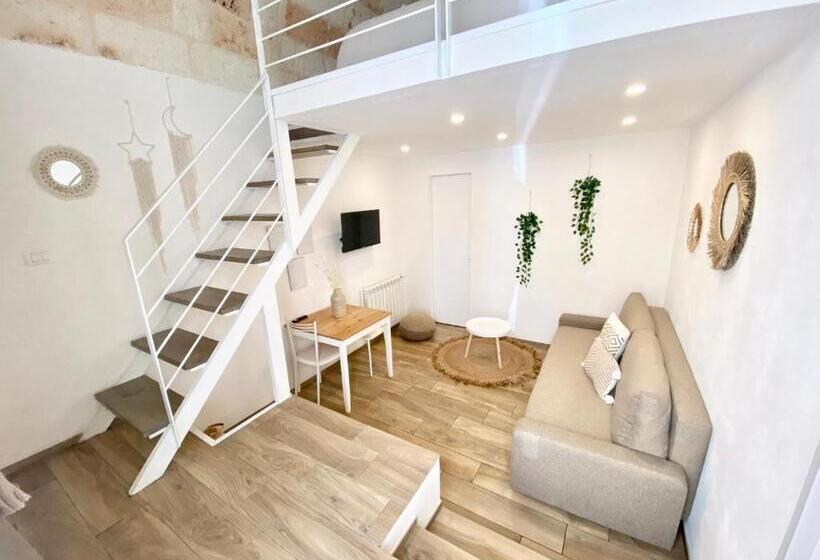 ベッドアンドブレックファースト Stella Marina Luxury