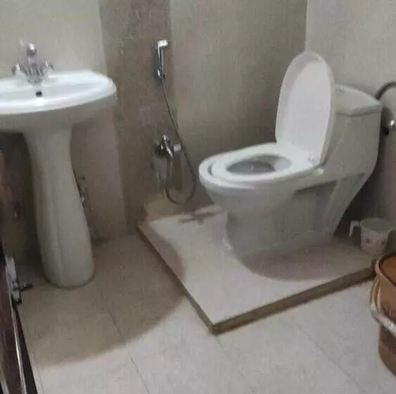 Hotelli Darussalam Restaurant And Inn