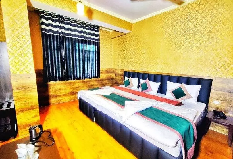 Hotelli Darussalam Restaurant And Inn